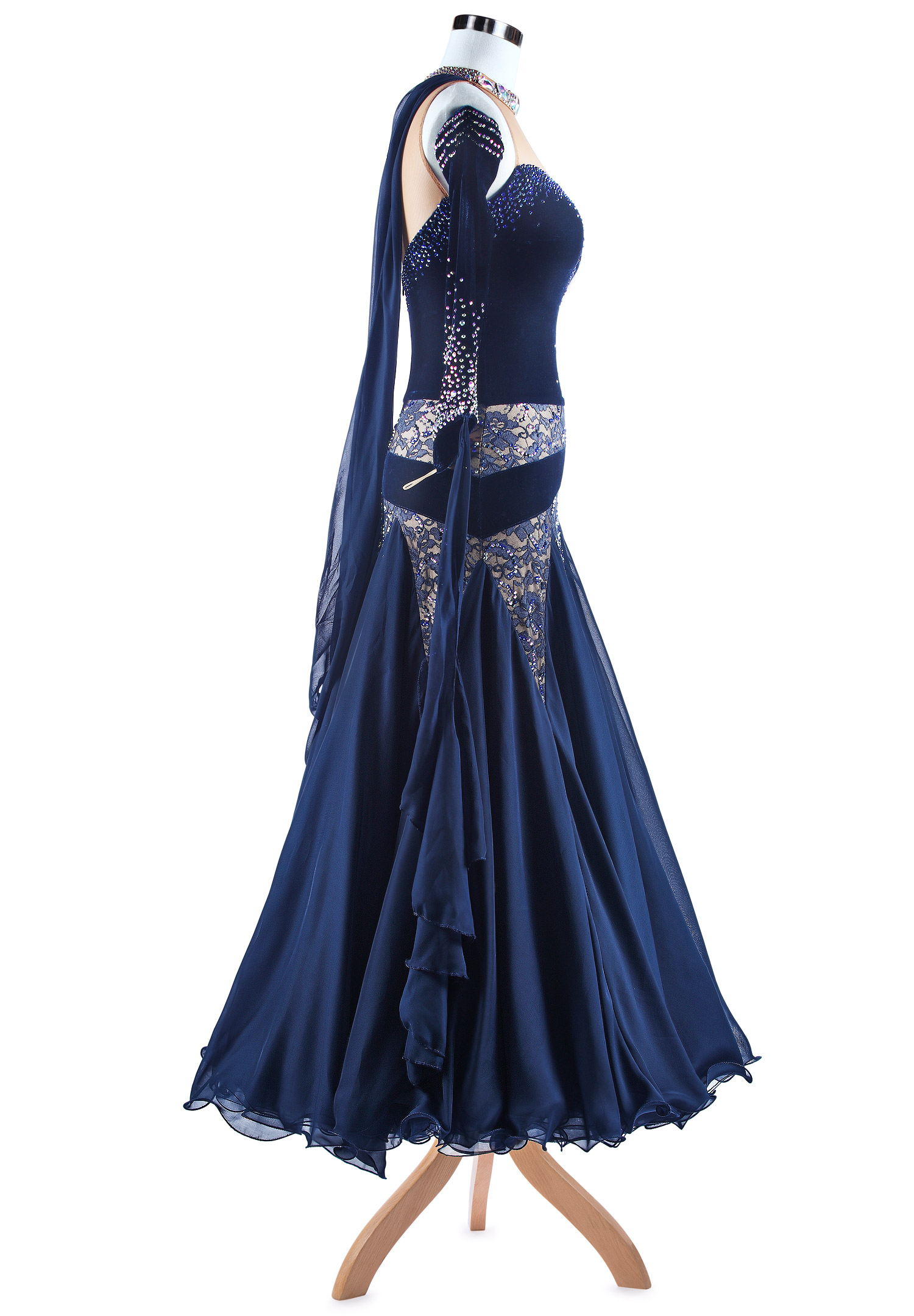 club factory ball gown