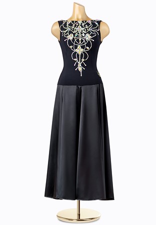 Victoria Blitz Classic Poise Smooth Gown