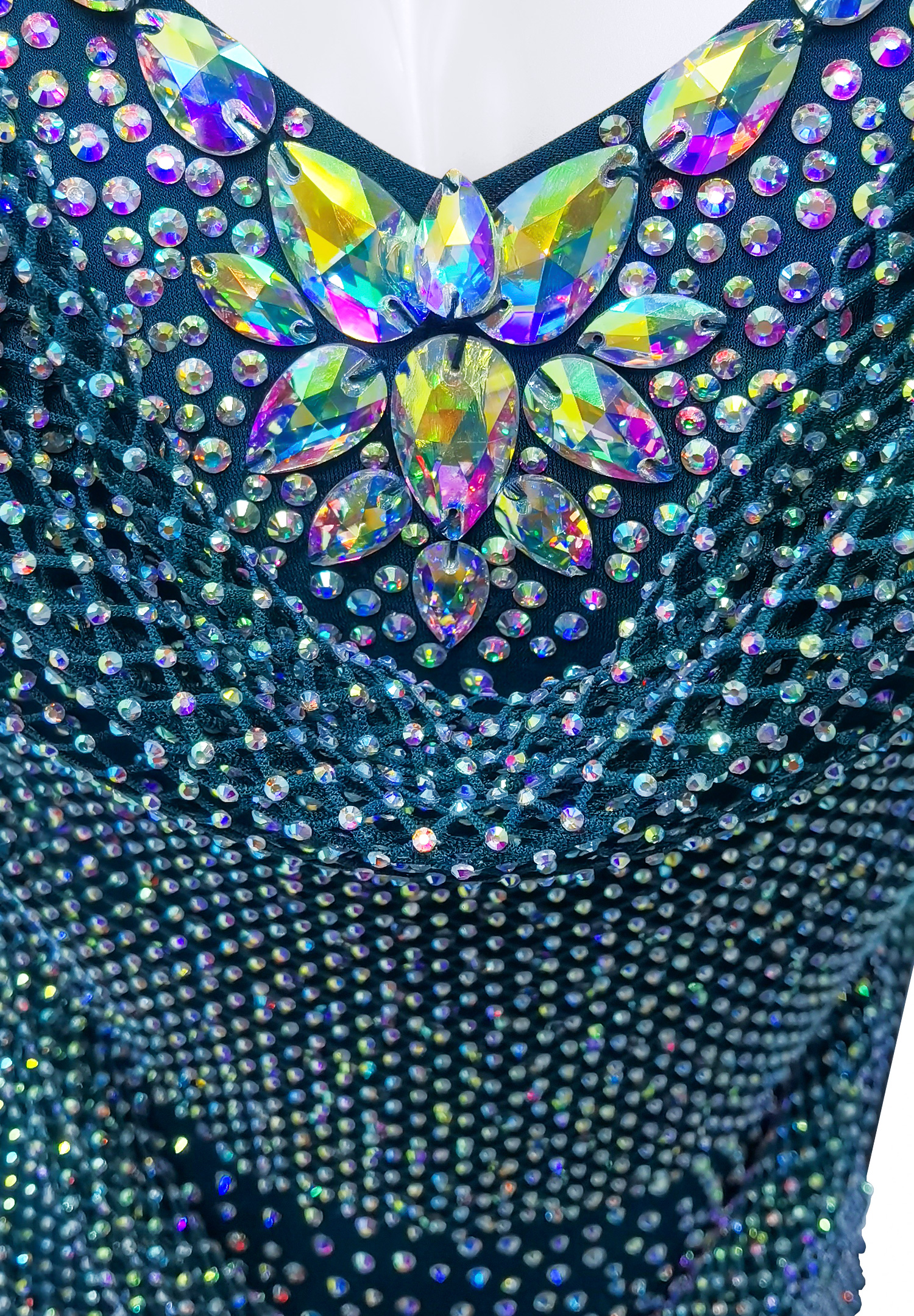 Light Peacock Blue 190_