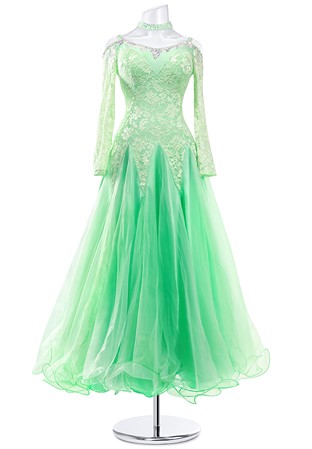 Glittering Neckline Lace Ballroom Evening Dress MQ-B211