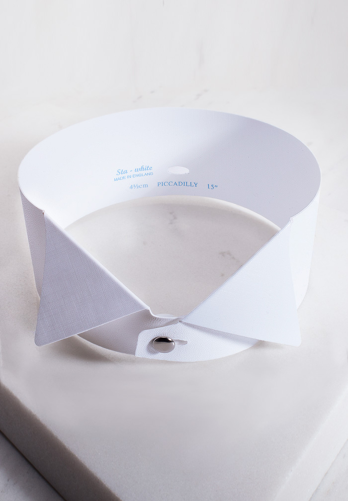 Chrisanne Clover Plastic Collar - 4.5cm