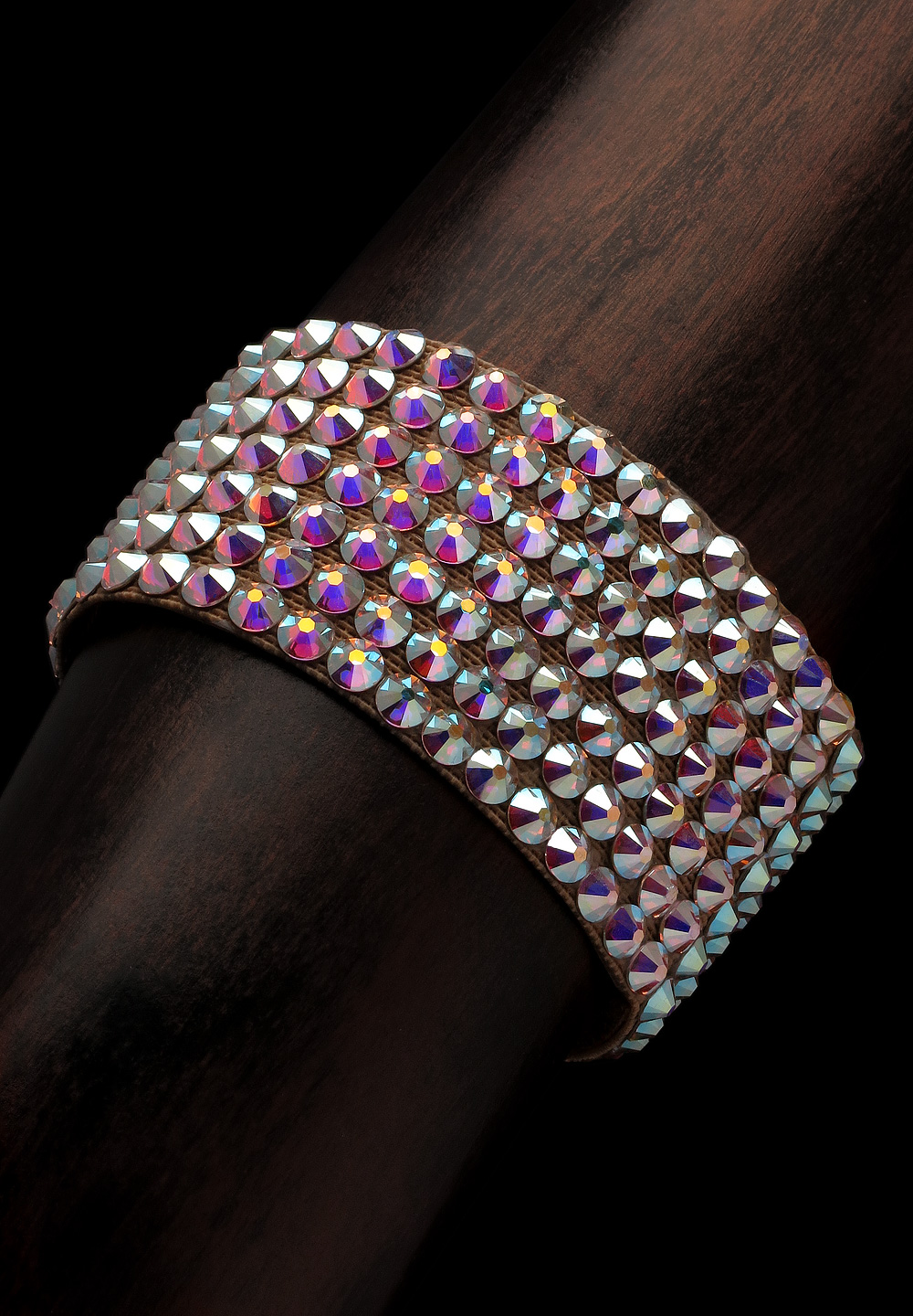 Diva Darling Emerald Cut Crystal Stretch Bracelet (Goldtone/Crystal AB –  Kirks Folly