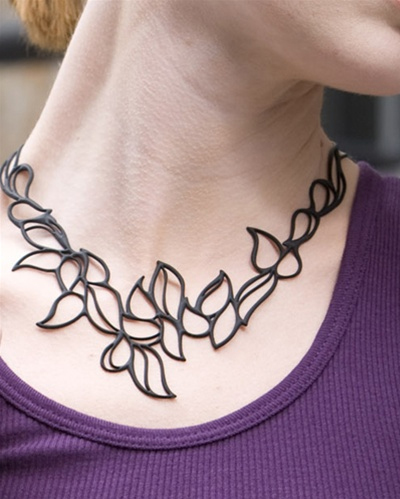 Pelure Drop Necklace-Black