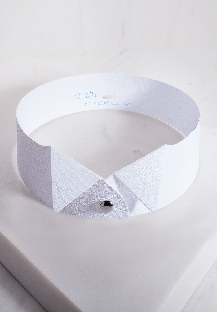 Chrisanne Clover Plastic Collar - 2.8cm